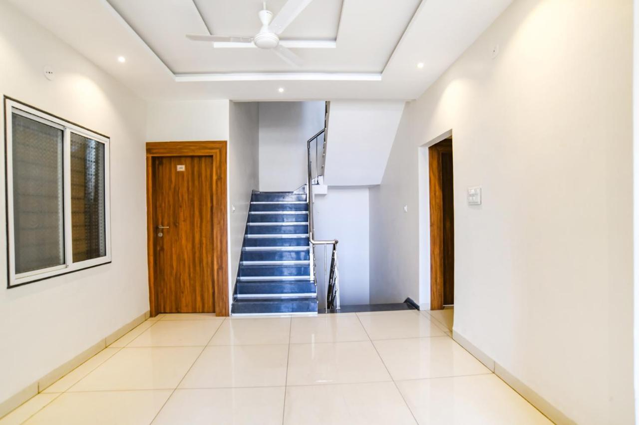 Hotel O Blue Sky إندور المظهر الخارجي الصورة