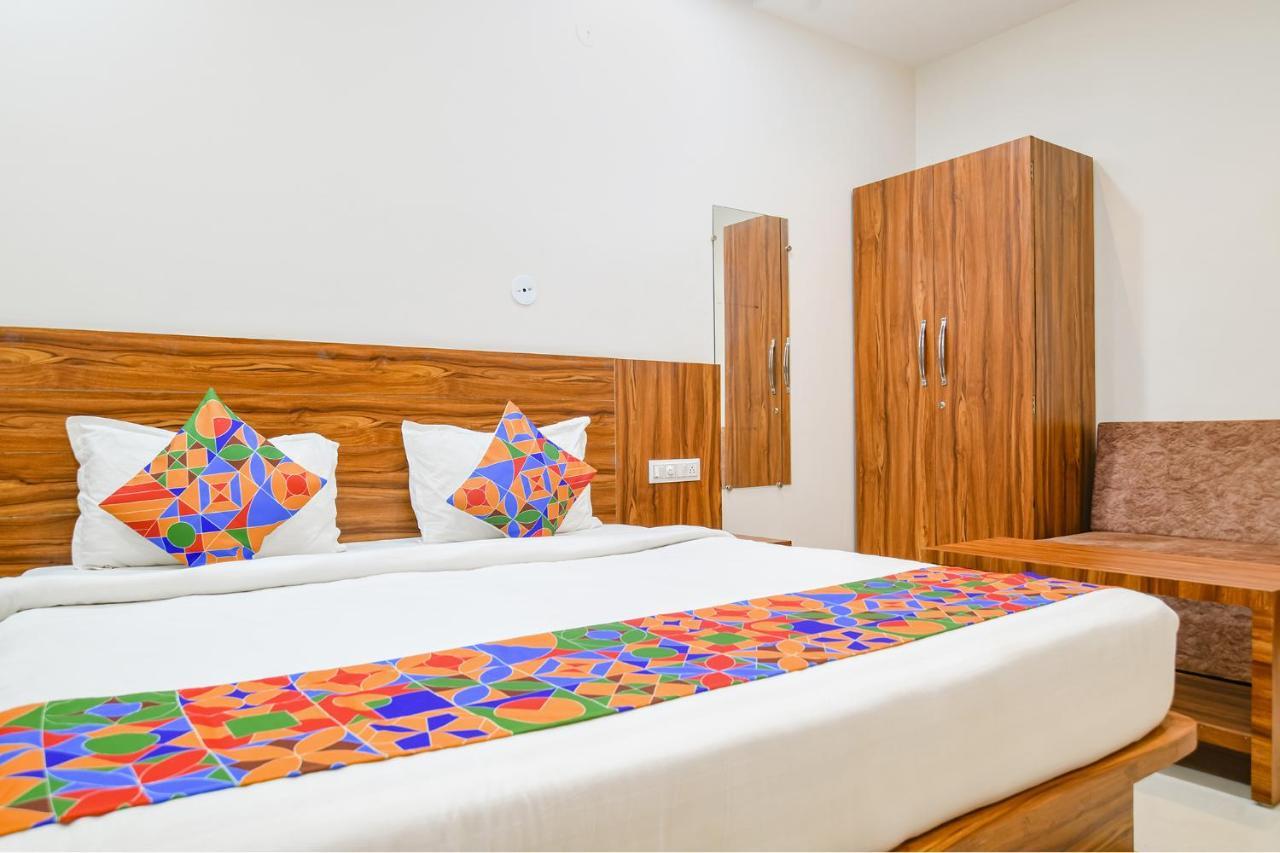 Hotel O Blue Sky إندور المظهر الخارجي الصورة