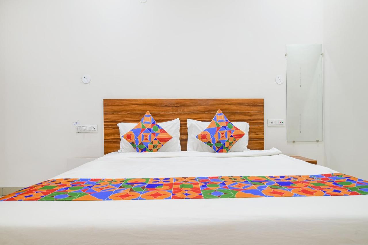 Hotel O Blue Sky إندور المظهر الخارجي الصورة