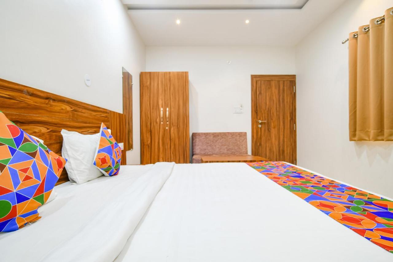 Hotel O Blue Sky إندور المظهر الخارجي الصورة