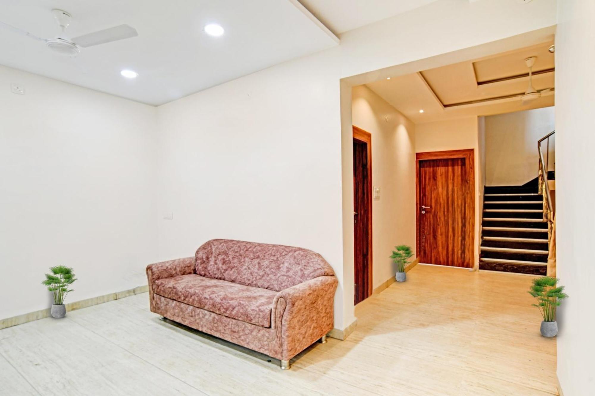 Hotel O Blue Sky إندور المظهر الخارجي الصورة
